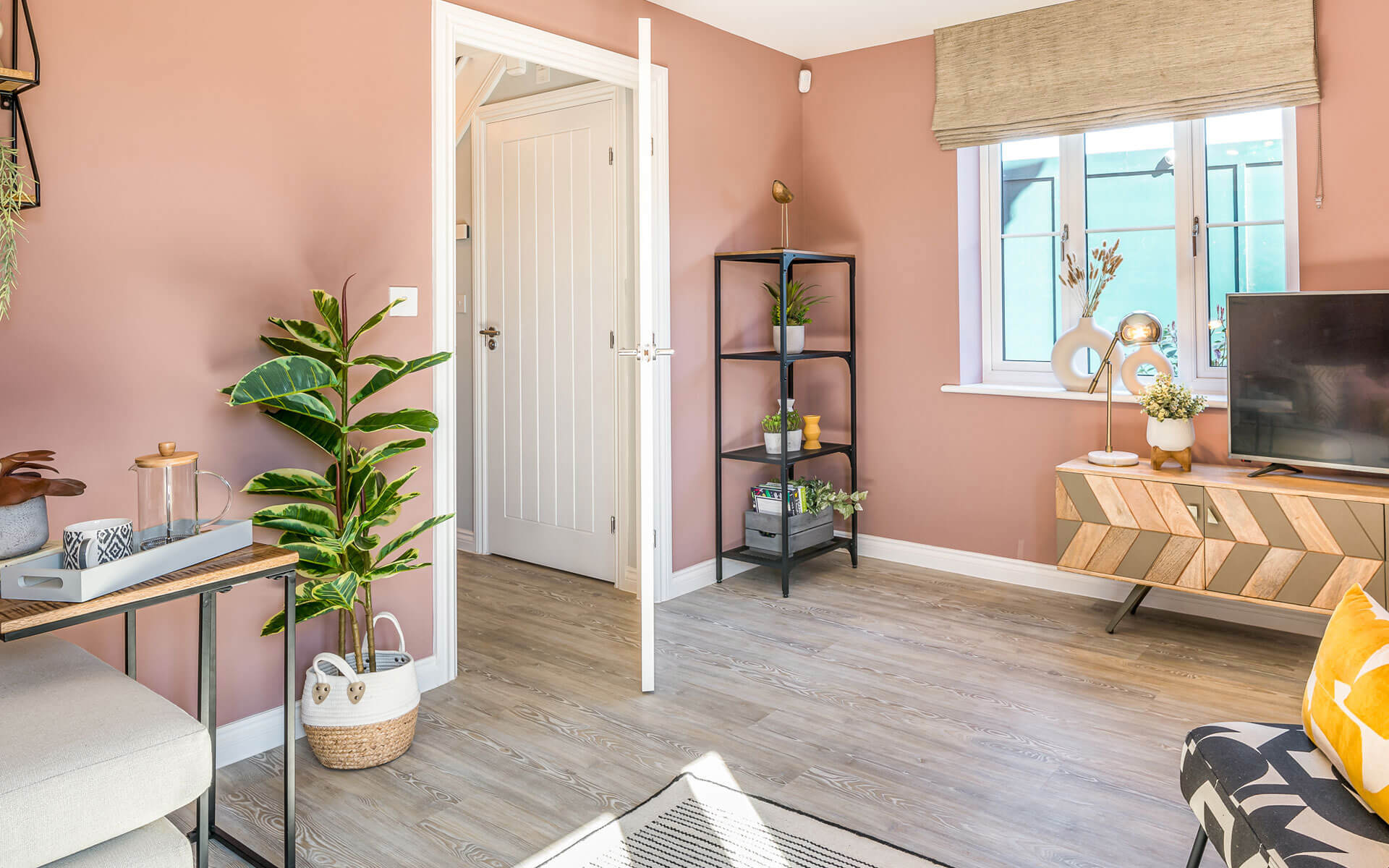 OHM Savant Court Living 2