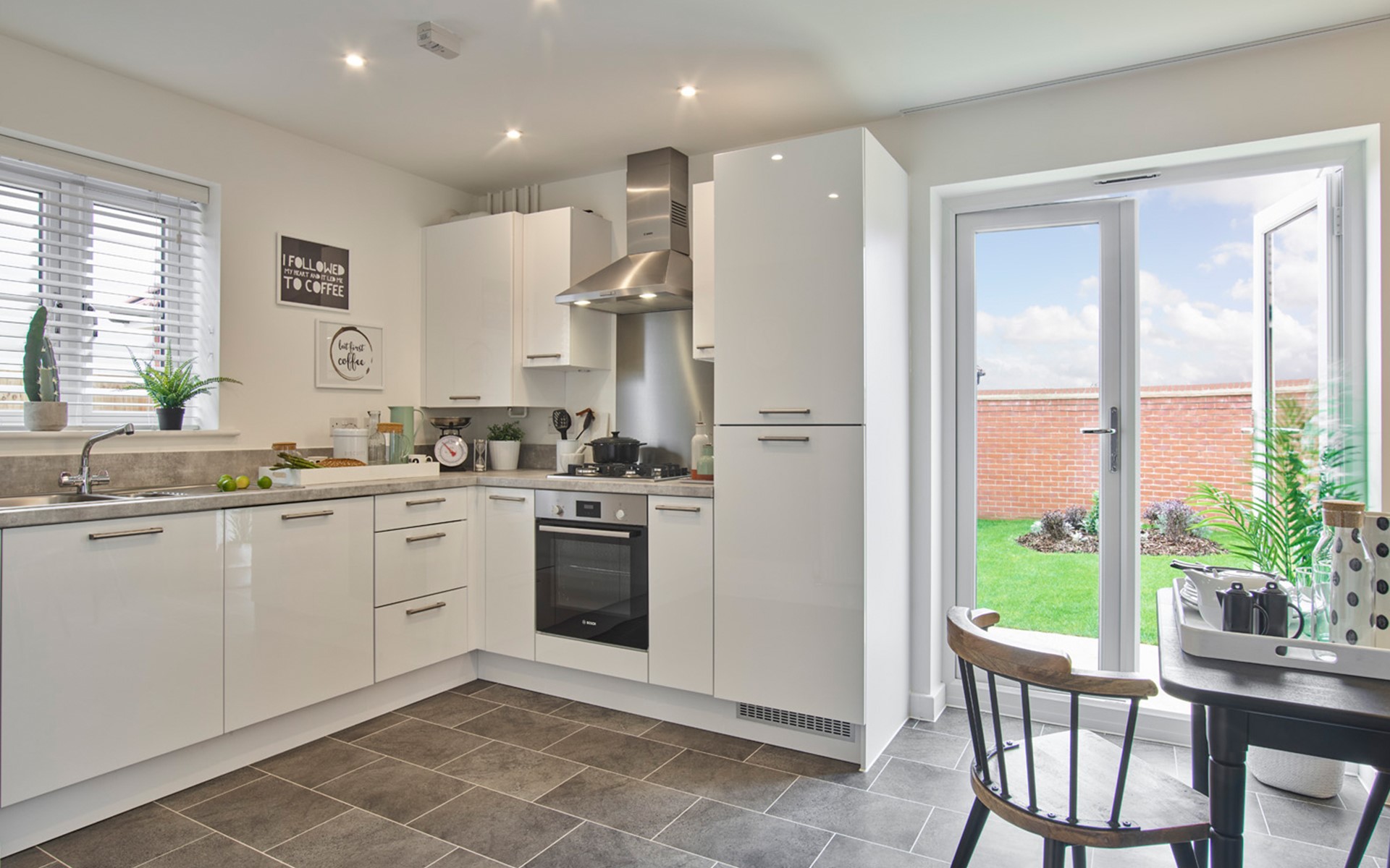Newlands Kitchen Windowsink Doubledoors