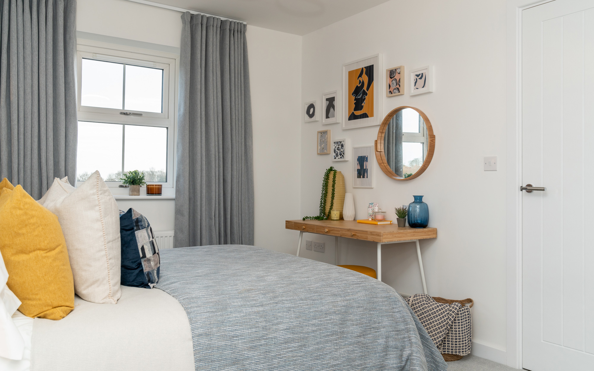 OH Mill View Ashley LR (66)