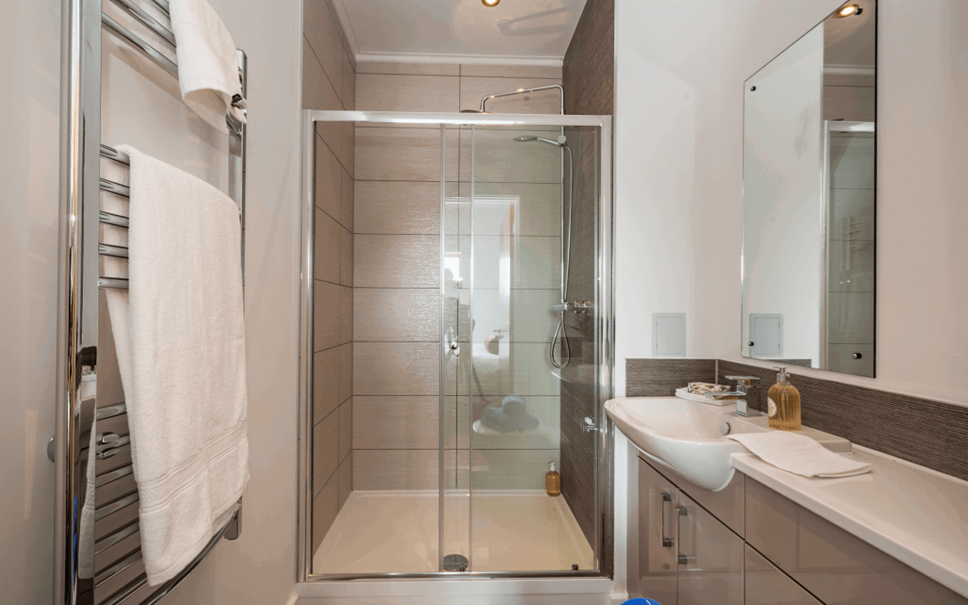 Oh Saq Bathrooms Lr 2