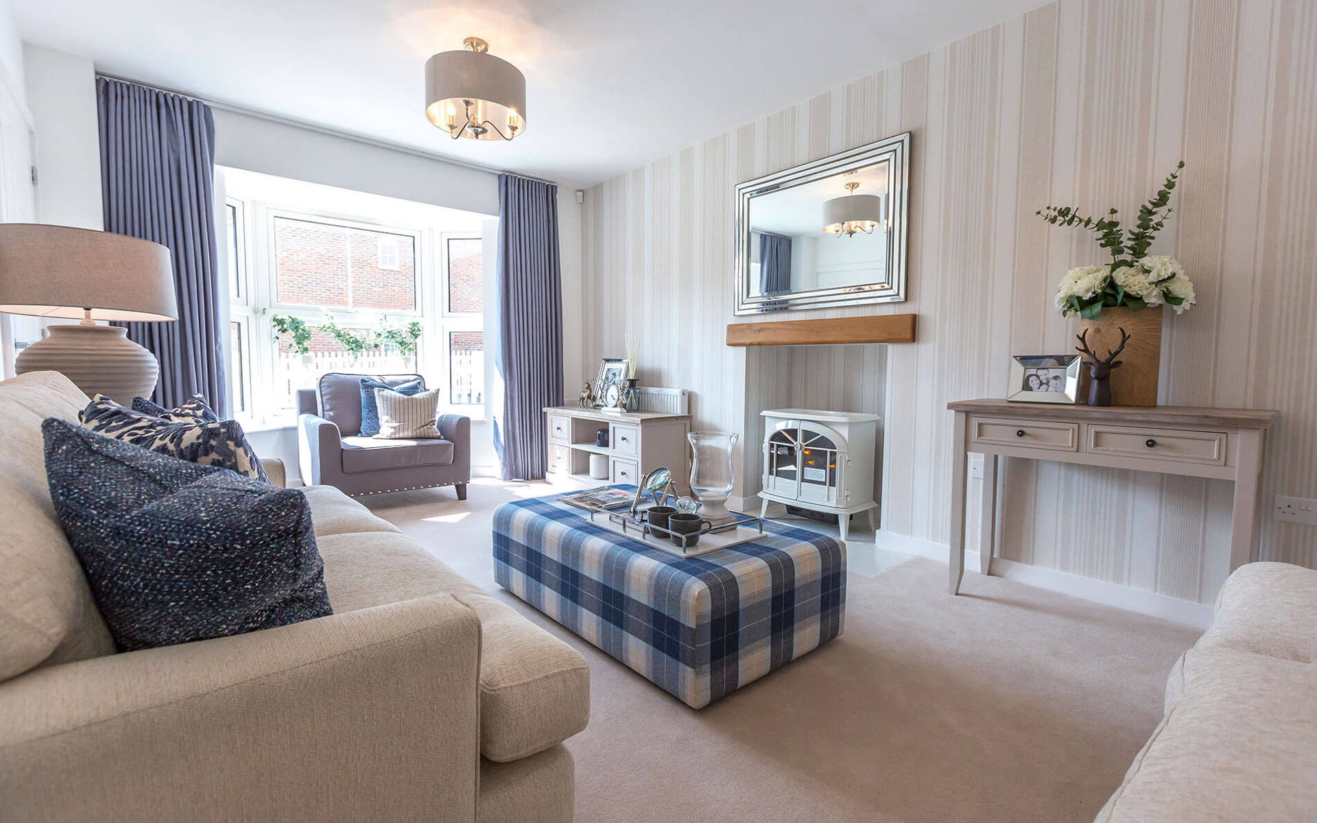 OHS Kingsoakpark Hawker Livingroomb