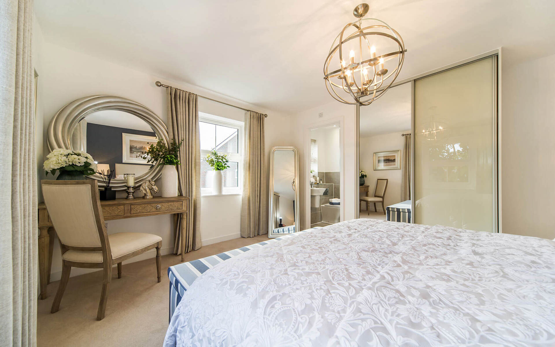 OHS Kingsoakpark Hawker Bathroom1ensuite