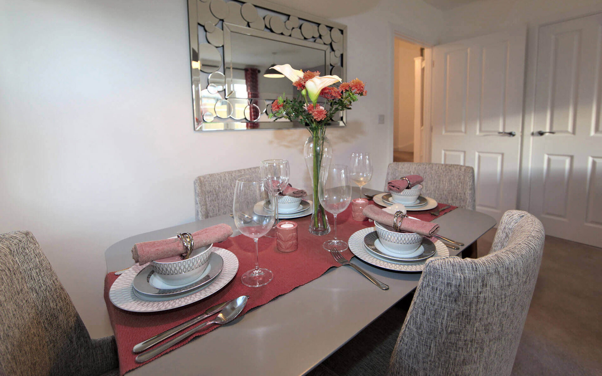 OHS Kingsoakpark Boston Dining Red2