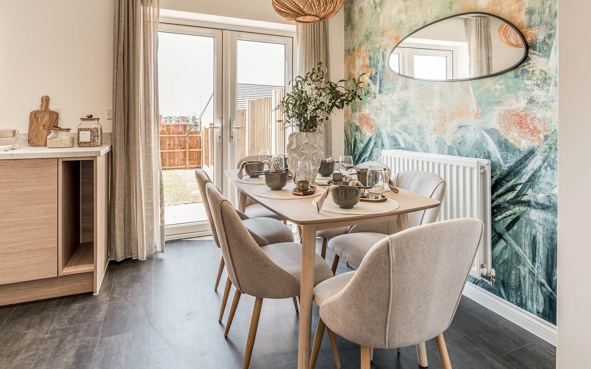 SG Dining 1327 LR Flip