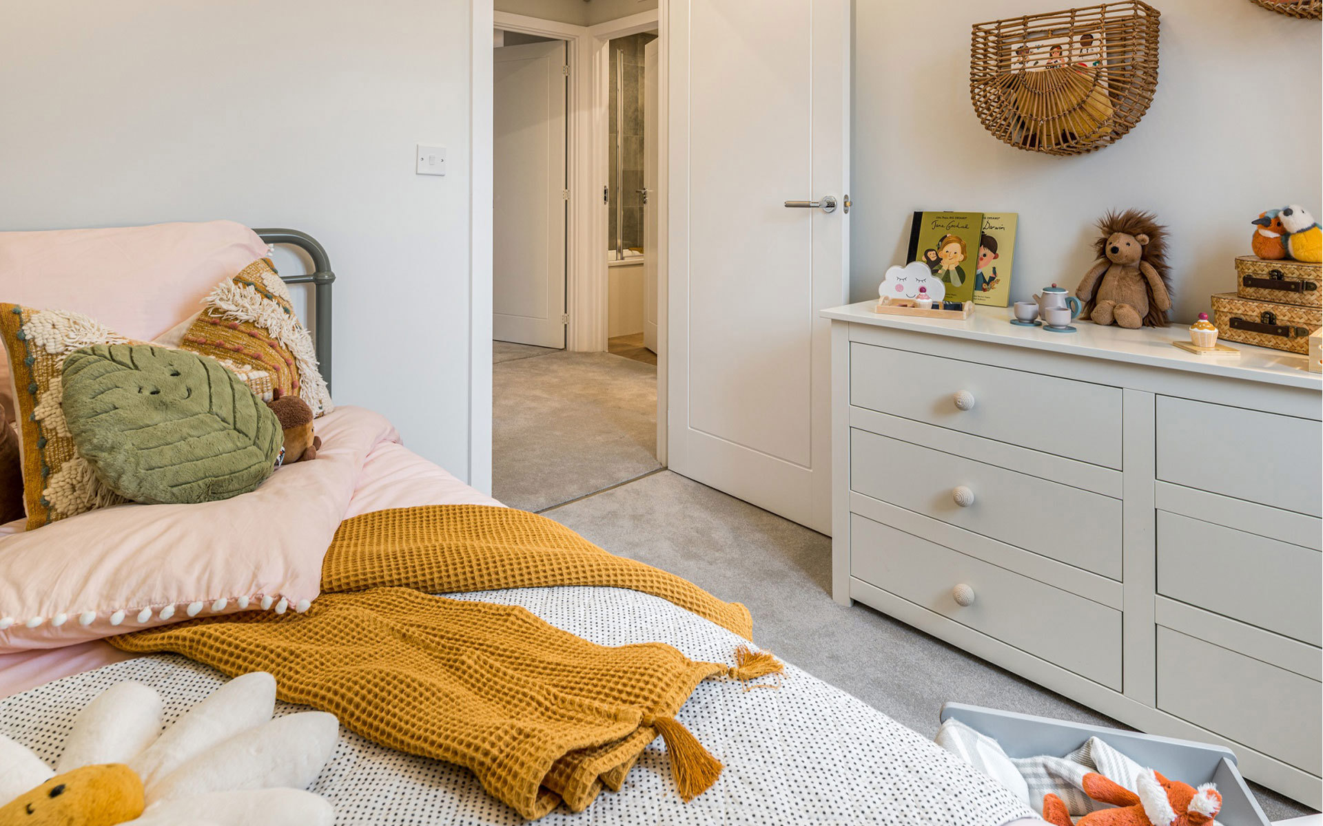 OHE Springgrove Bedroom3 2