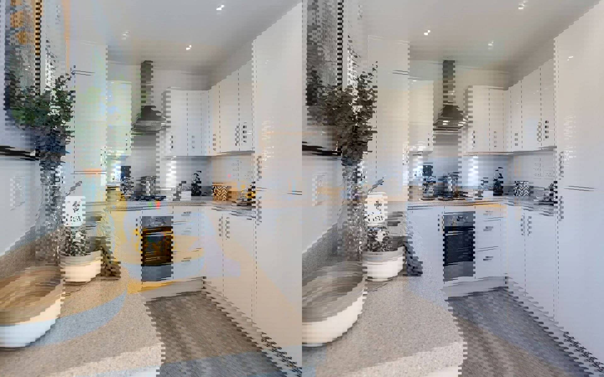 OHS Thehedgerows Beech Kitchen1 Web