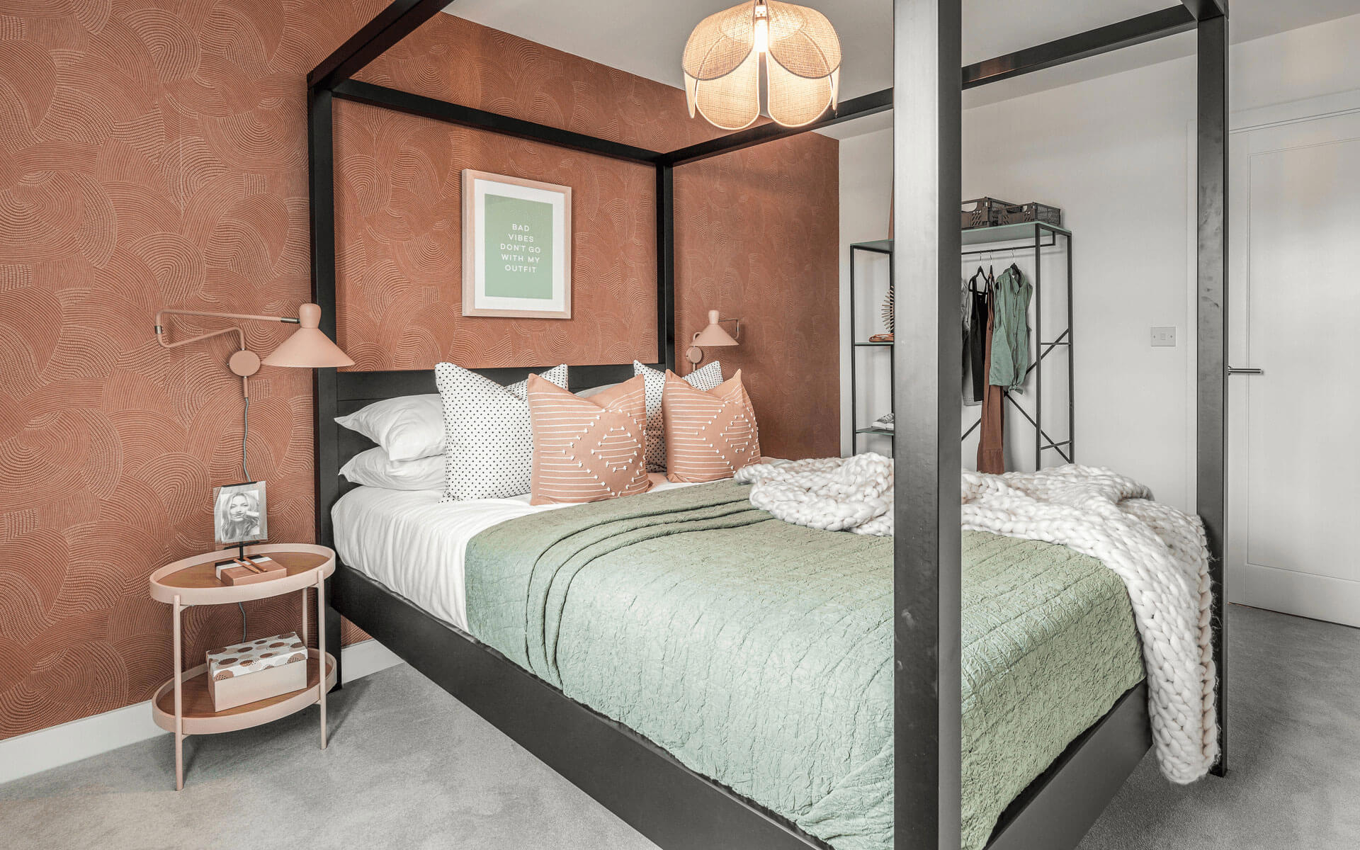 OHE Dovecotegardens Stevington Bed2 3