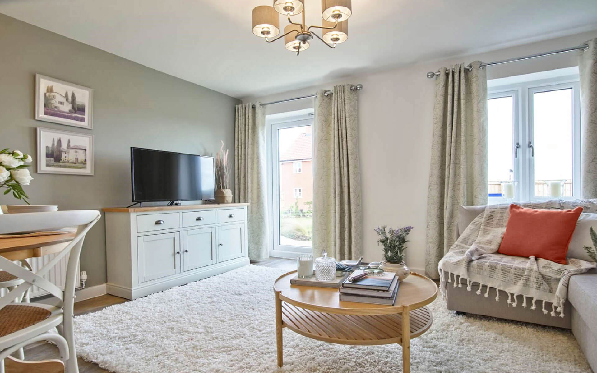 OHE Newlands Holly Living 1101