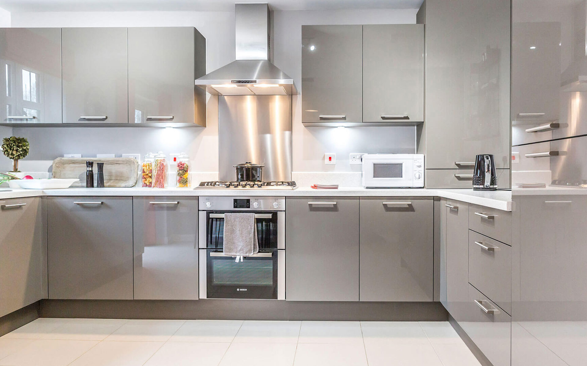 OHM Summergates Kitchen1 Web Cut